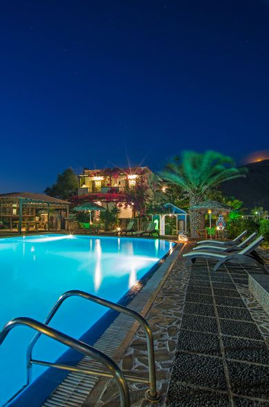 Holiday Beach Resort Santorini - Image 5