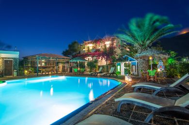 Holiday Beach Resort Santorini - Image 6