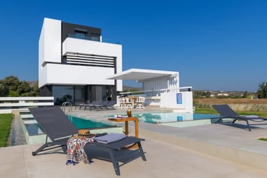 Albatross Beach Front Villa Laysan