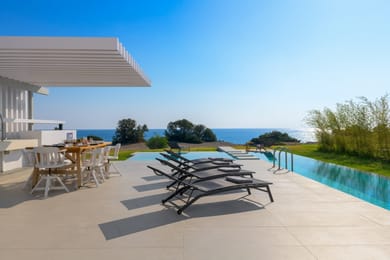 Albatross Beach Front Villa Laysan