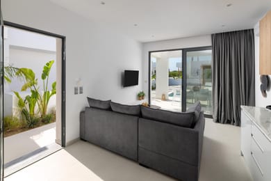 Salty Sun Luxury Villa 1