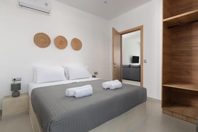 Salty Sun Luxury Villa 1