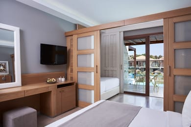 Family Room Sliding Door Pool View (Deluxe Area)