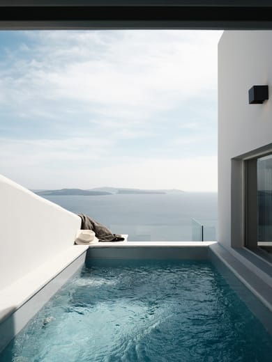 Deluxe Suite with outdoor hot tub and sea view