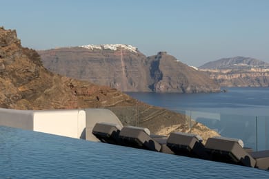 Hom Santorini - Image 2
