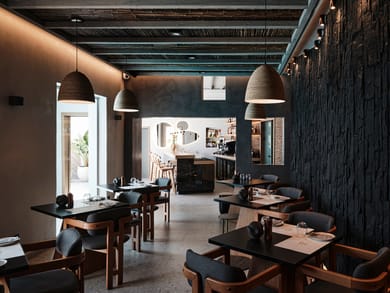 Hom Santorini - Image 4