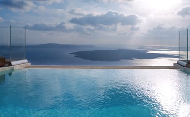 Villa Ioli with Stunning Caldera Views