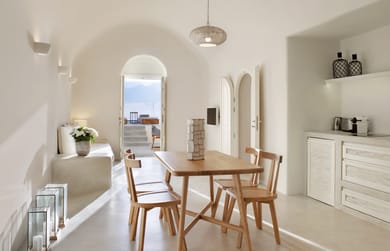 Villa Ioli with Stunning Caldera Views