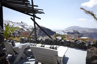 Honeymoon Suite (up to 2 guests)