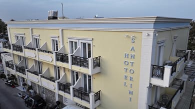 Hotel Santorini - Image 3