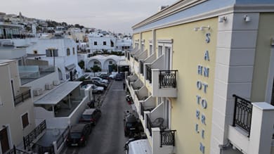 Hotel Santorini - Image 2