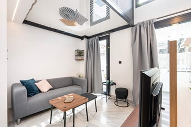 Houseloft Mondrian Campus One-Bedroom Apartment with Garden