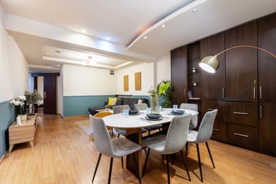 Houseloft Cosmopolitan Comfort