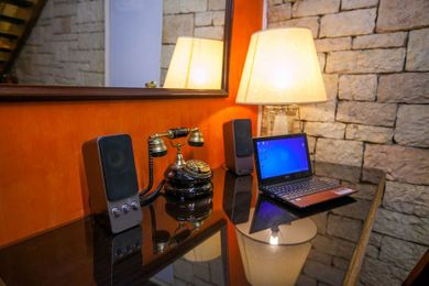 Theoxenia Hotel - Image 2