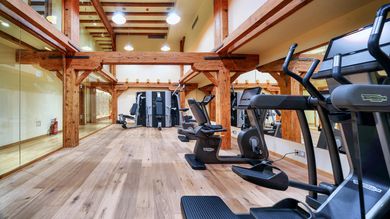 Hydrama Grand Hotel - Image 2