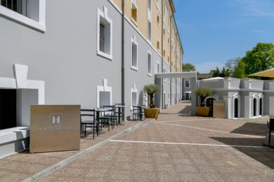 Hydrama Grand Hotel - Image 7