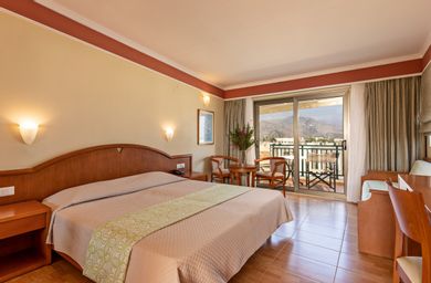 Standard Room with Sea View