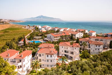 Hydrele Beach Hotel - Image 5