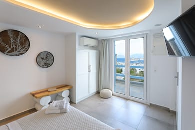 Junior Suite with indoor Jacuzzi