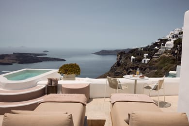 Cave Suite with Sea View and Outdoor Jetted Plunge Pool