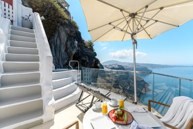 Cliff Suite with Sea View and both Indoor & Outdoor Jetted Plunge Pools