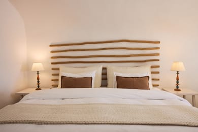 Honeymoon Suite with Sea View and Indoor Jetted Plunge Pool