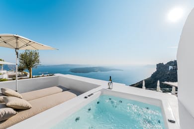 Iconic Suite with Sea View and both Indoor & Outdoor Jetted Plunge Pools