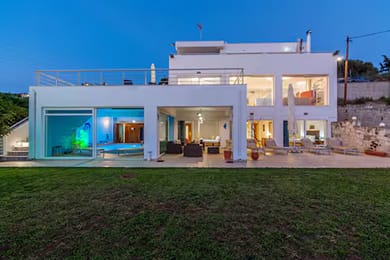 WhiteBlue Spa Villa