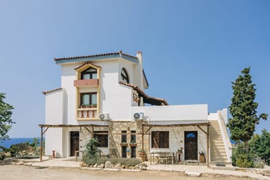 Villa Iliatoras Traditionally Furnished Apartments - Image 6