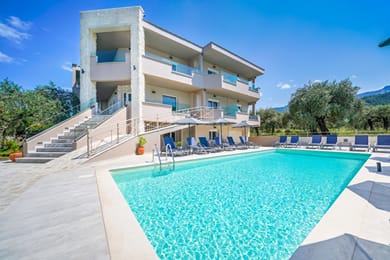 Iliomagic Luxury Suites - Image 7