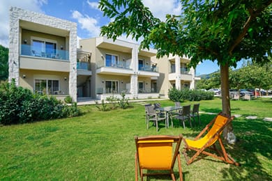 Iliorama Seaside Luxury Suites & Apartments - Image 7