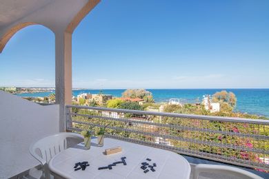 Iliostasi Beach Apartments - Image 3