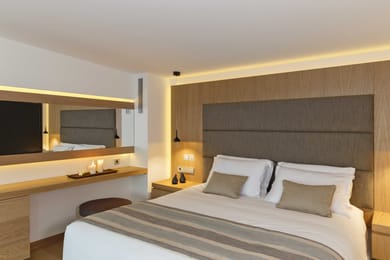 Deluxe Duplex Suite Swim Up Sea View (Residences Area | Red Carpet Services)