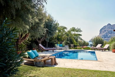 Villa with Private Pool Side Sea View (Red Carpet Services)