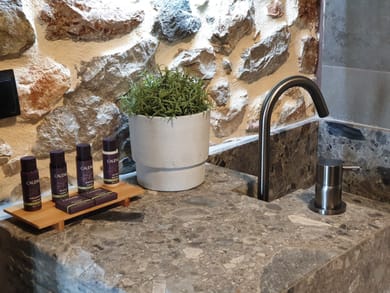 Impero Luxury Suites Nafplio - Image 6