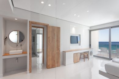 Connecting Sea View Rooms with Private Plunge Pool