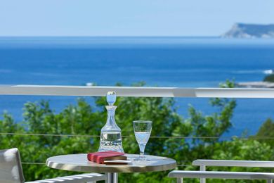 Ioli Villa Sivota - Beachfront Luxury Residence - Image 2