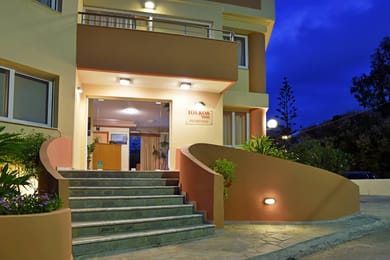 Iolkos Hotel Apartments Chania - Image 3