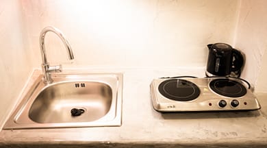 Ione Inn - Image 7