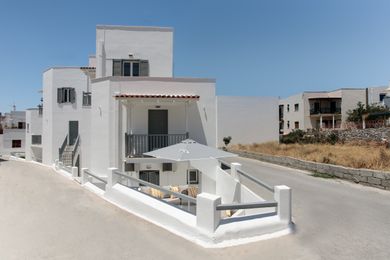 Ippokampos Town Apartments Naxos - Image 4