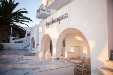 Ippokampos Beachfront Hotel Naxos - Image 6