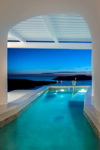 Executive Suite Private Mini Pool and Jet Tub