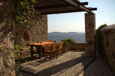 Eirini Luxury Hotel Villas - Image 4