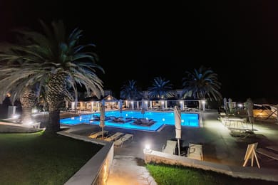 Iris Hotel - Image 3