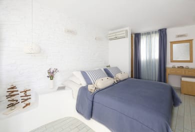 Standard Studio (2 adults)