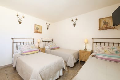 Studio with Sea View (3 adults)