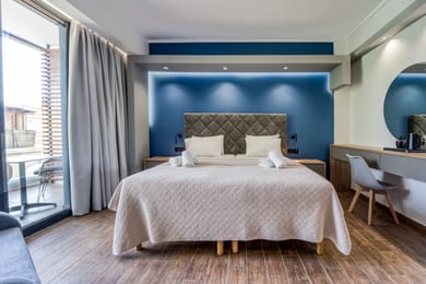 Island City Boutique Hotel - Image 3