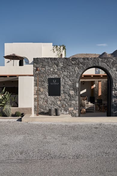 Istoria Hotel Santorini - Image 2