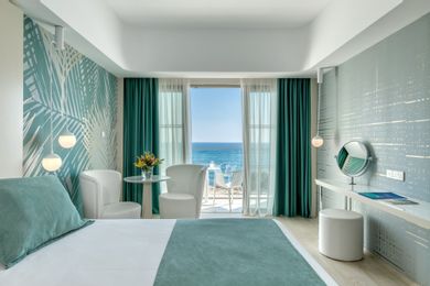 Deluxe Room with Sea view