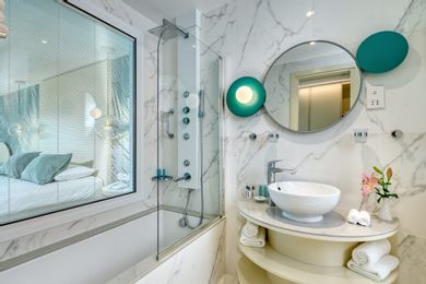 Junior Suite with Private Outdoor Hot Tub